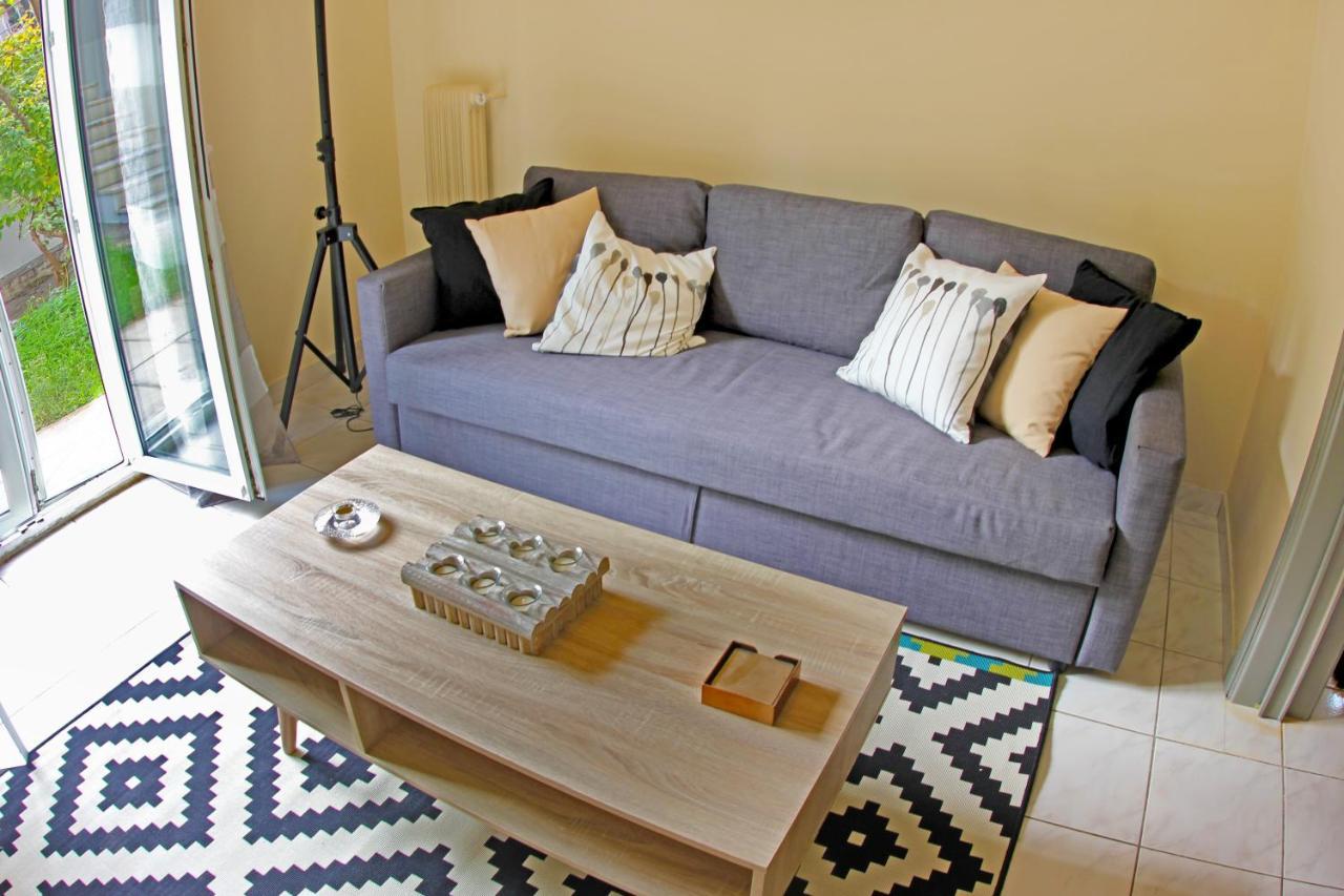 Stylish City Center Garden Apartment Atény Exteriér fotografie